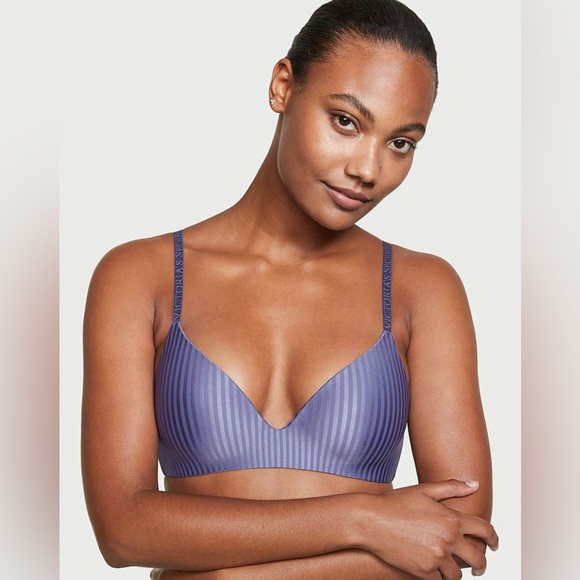 Victoria's Secret Other - Victoria's Secret T-Shirt Lightly Lined Wireless Bra